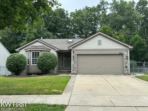 3242 Herrington, Holly, MI 48442