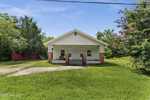 447 W Main Street, Magnolia, NC 28453