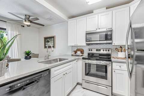 140 La Crosse DR, MORGAN HILL, CA 95037