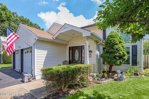 22 Stemler Drive, Cliffwood, NJ 07721