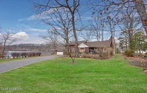 207 Lakeside Avenue, Colts Neck, NJ 07722