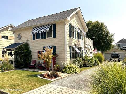 14 Cook Street, Monmouth Beach, NJ 07750