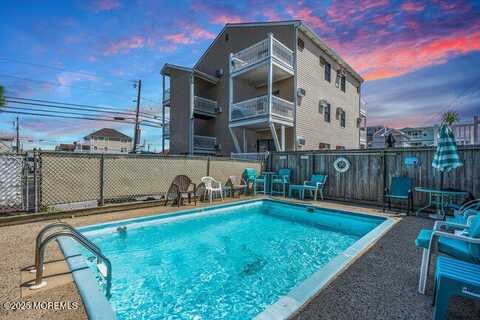 202 Lincoln Avenue, Seaside Heights, NJ 08751