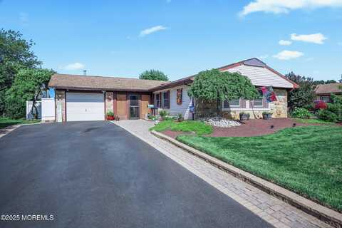 149 Idlewild Lane, Aberdeen, NJ 07747