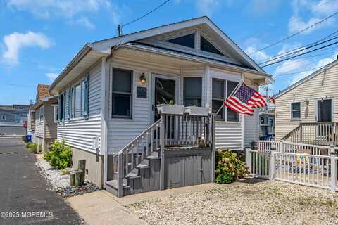 120 W Chadwick Way, Lavallette, NJ 08735