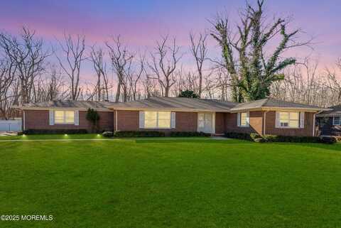 404 Brookside Avenue, Oakhurst, NJ 07755