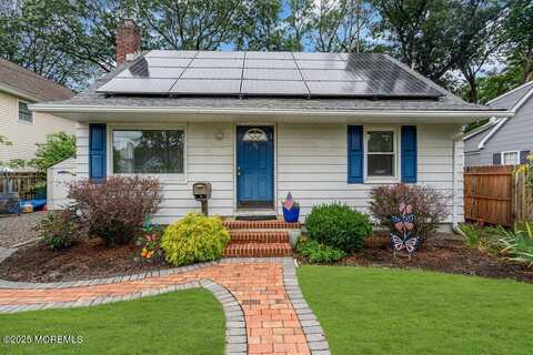 35 Shadow Lake Drive, Red Bank, NJ 07701