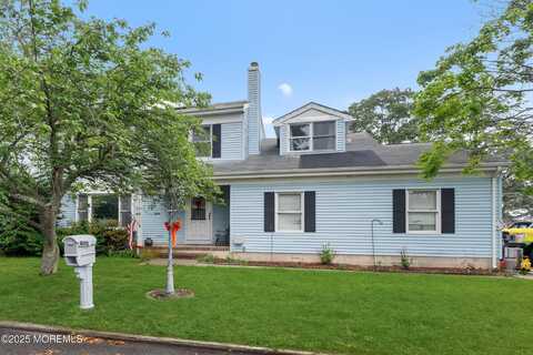 40 Elm Street, Beachwood, NJ 08722
