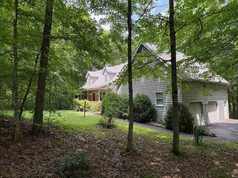 128 The Woods, Bedford, IN 47421