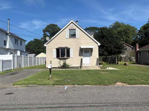 99 Lynbrook Drive, Mastic Beach, NY 11951