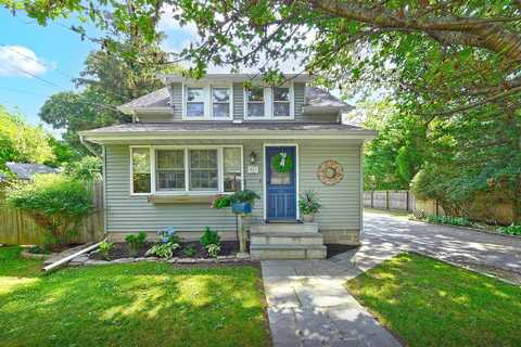 15 5th Avenue, Kings Park, NY 11754