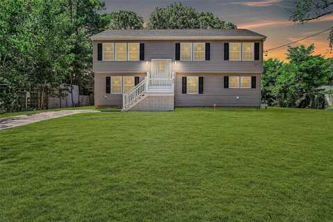 26 Coventry Avenue, Mastic, NY 11950