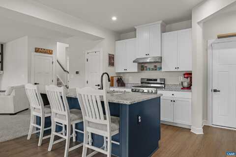 10140 BIG OAK DR, MCGAHEYSVILLE, VA 22840