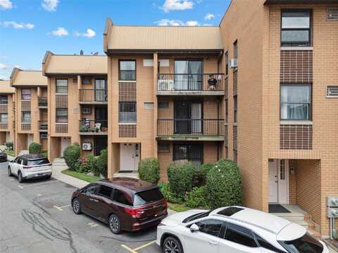 75-22 Parsons Boulevard, Fresh Meadows, NY 11366