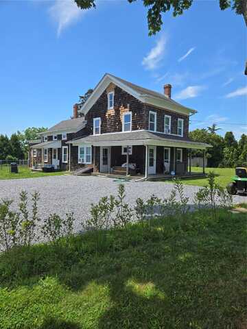 3953 Sound Avenue, Riverhead, NY 11901