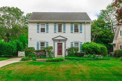 512 Manatuck Boulevard, Brightwaters, NY 11718