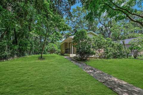 108 Maple Avenue, Flanders, NY 11901