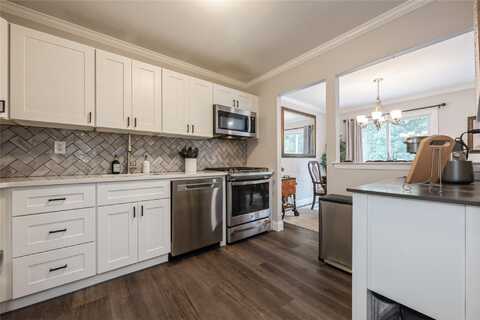 350 Lakeland Avenue, Sayville, NY 11782