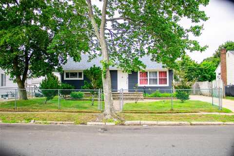 12 Silverpine Drive, Amityville, NY 11701