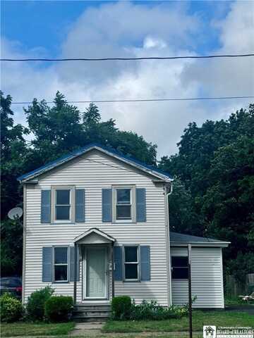 20 Eagle Street, Pomfret, NY 14063