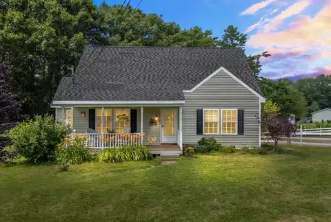 1044 Middle Road, Woolwich, ME 04579