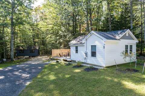 43 Allen Road, Pownal, ME 04069