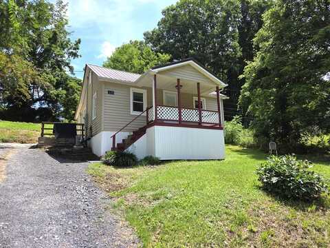 135 Market Rd, RICH CREEK, VA 24147