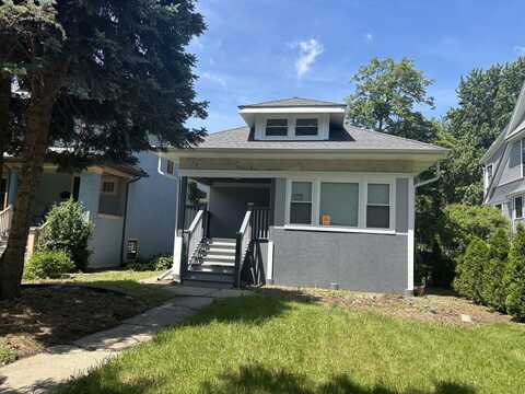 139 N Humphrey Avenue, Oak Park, IL 60302