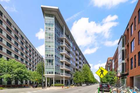 845 N Kingsbury Street, Chicago, IL 60610