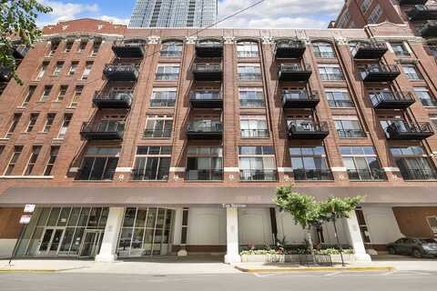 360 W Illinois Street, Chicago, IL 60654