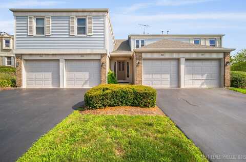 203 Auburn Court, Saint Charles, IL 60174