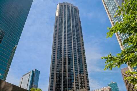 512 N McClurg Court, Chicago, IL 60611