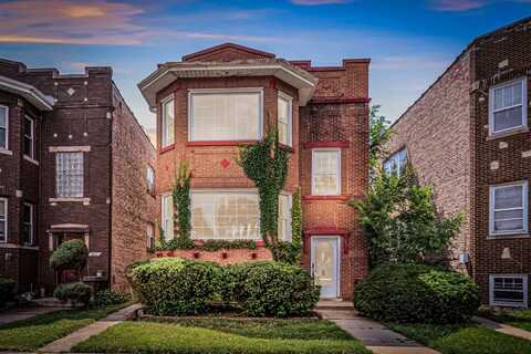 1842 Elmwood Avenue, Berwyn, IL 60402