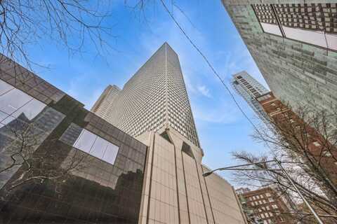 111 E Chestnut Street, Chicago, IL 60611
