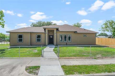 1025 Beechcraft Avenue, Corpus Christi, TX 78405