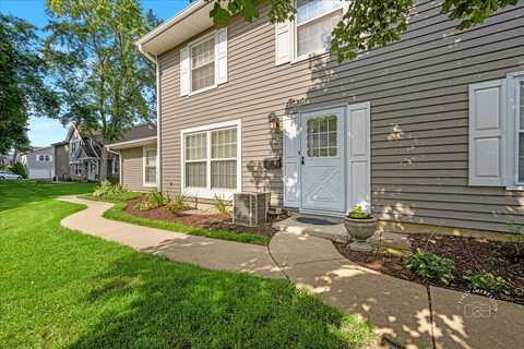 1414 Woodcutter Lane, Wheaton, IL 60189