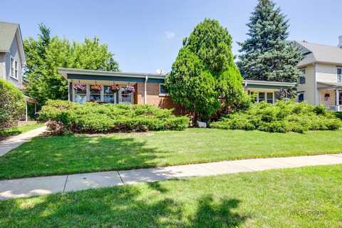 120 Broadway Street, Libertyville, IL 60048