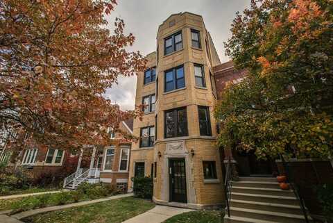 2735 N Francisco Avenue, Chicago, IL 60647