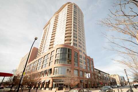 807 Davis Street, Evanston, IL 60201