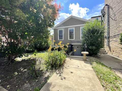 950 N Noble Street, Chicago, IL 60642