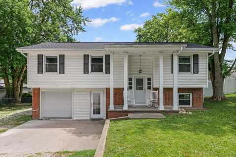 106 S Lake Of The Woods Road, Mahomet, IL 61853