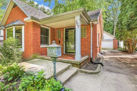 709 W Vermont Avenue, Urbana, IL 61801