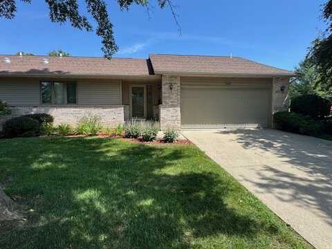 700 Seminole Drive, Freeport, IL 61032