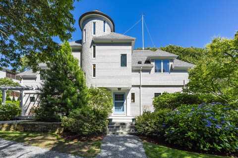 33 Pasture Road, Cataumet, MA 02534