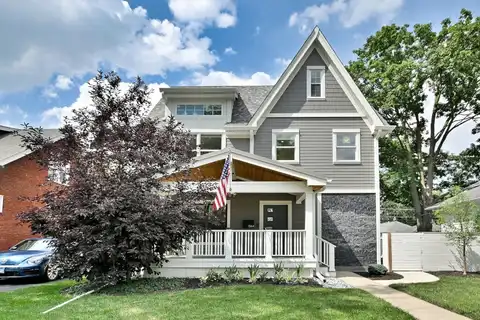 1364 E Algonquin Road, Des Plaines, IL 60016