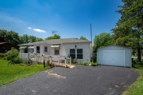 40484 N Deep Lake Road, Antioch, IL 60002