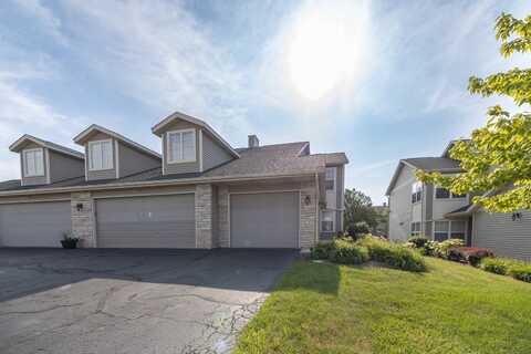 990 Penny Lane, Sycamore, IL 60178