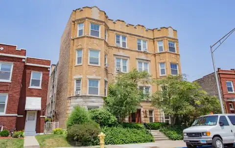 7639 W Jackson Boulevard, Forest Park, IL 60130