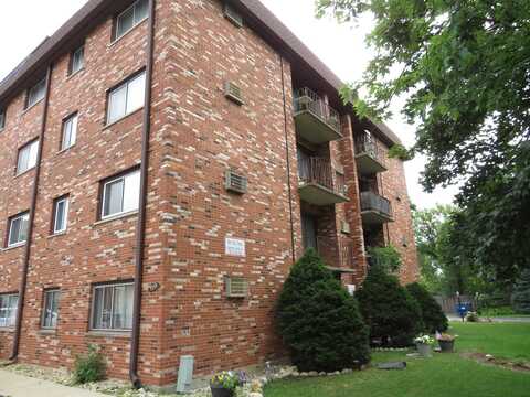 7110 W 93rd Place, Oak Lawn, IL 60453