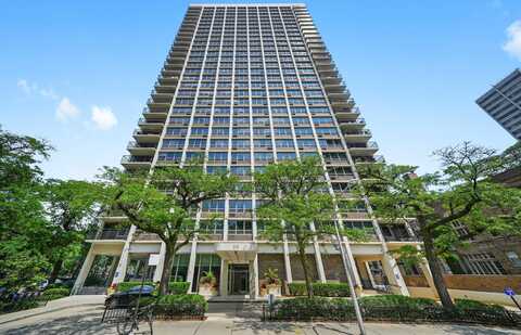 88 W Schiller Street, Chicago, IL 60610